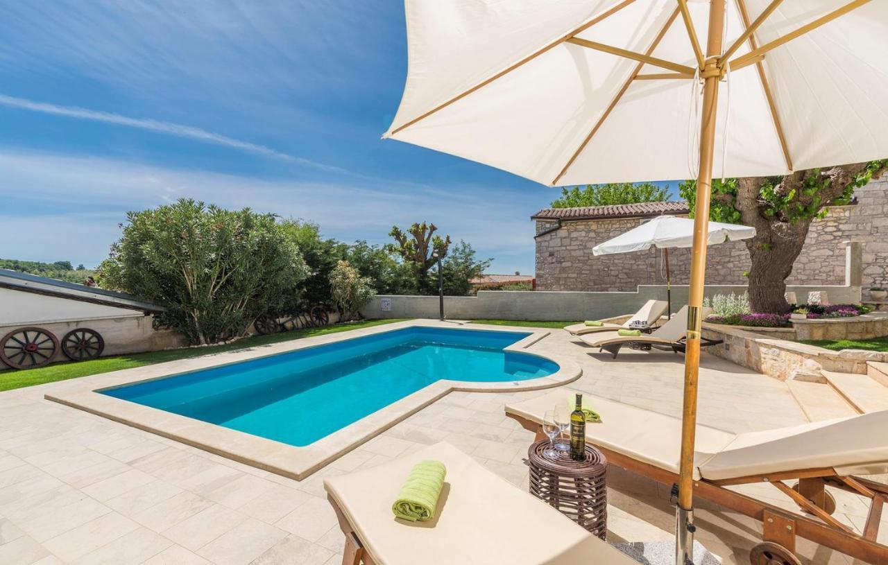Beautiful Stone House - Villa Parentium With Private Pool Драчевац Екстер'єр фото