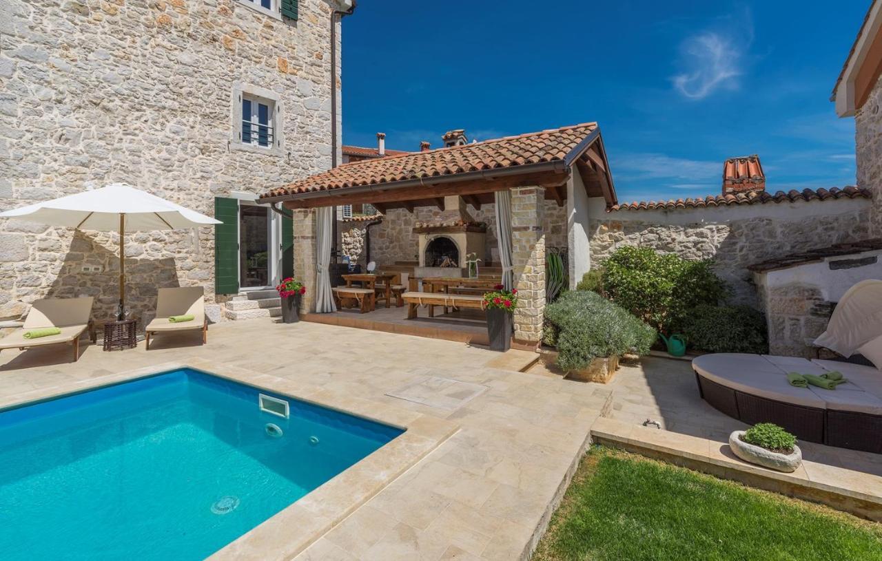 Beautiful Stone House - Villa Parentium With Private Pool Драчевац Екстер'єр фото